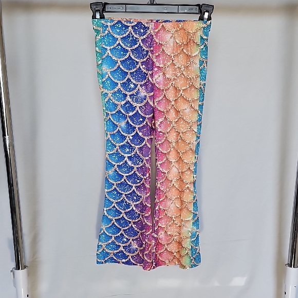 SHEIN Black and Multicolor Mermaid Kids Matching Set - Picture 5 of 7